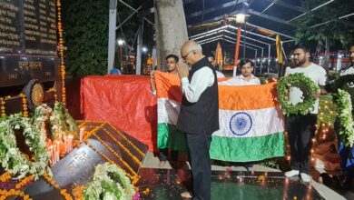 Photo of कारगिल के वीर अमर शहीद रण बांकुरों को आश्रूपूरित श्रद्धांजलि अर्पित की