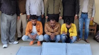 Photo of यूपी एसटीएफ ने तीन कछुआ तस्करों को किया गिरफ्तार,  258 प्रतिबन्धित जिंदा कछुए बरामद