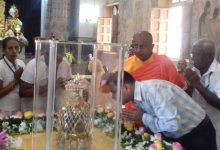 Photo of कई देशों में हर्षोल्लास के साथ मनाया गया बुद्ध पूर्णिमा का पर्व,  बुद्ध का अस्थि अवशेष बना दर्शन का केन्द्र