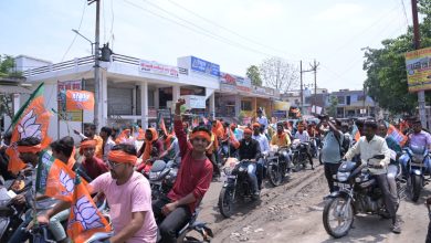 Photo of पार्षद प्रत्याशियों ने अपने पक्ष में मतदान कराने के लिए झोंकी ताकत, निकाली रैली व विशाल पदयात्रा