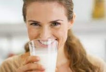 Photo of गर्मियों में ठंडा दूध पीना हेल्थ के लिए होता है काफी अच्छा, यूं करें इस्तेमाल