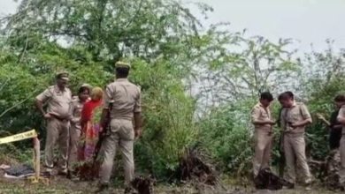 Photo of हरदोई इलाके में कक्षा 8 की छात्रा की गला काटकर हत्या, खेत में खून से लथपथ पड़ा मिला शव