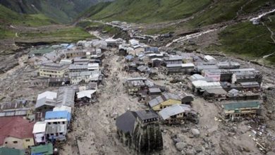 Photo of केदारघाटी में बारिश ने बरपाया कहर, होटल और रेस्टोरेंट पूरी तरह ध्वस्त, दो लोगों को मलबे से किया रेस्क्यू